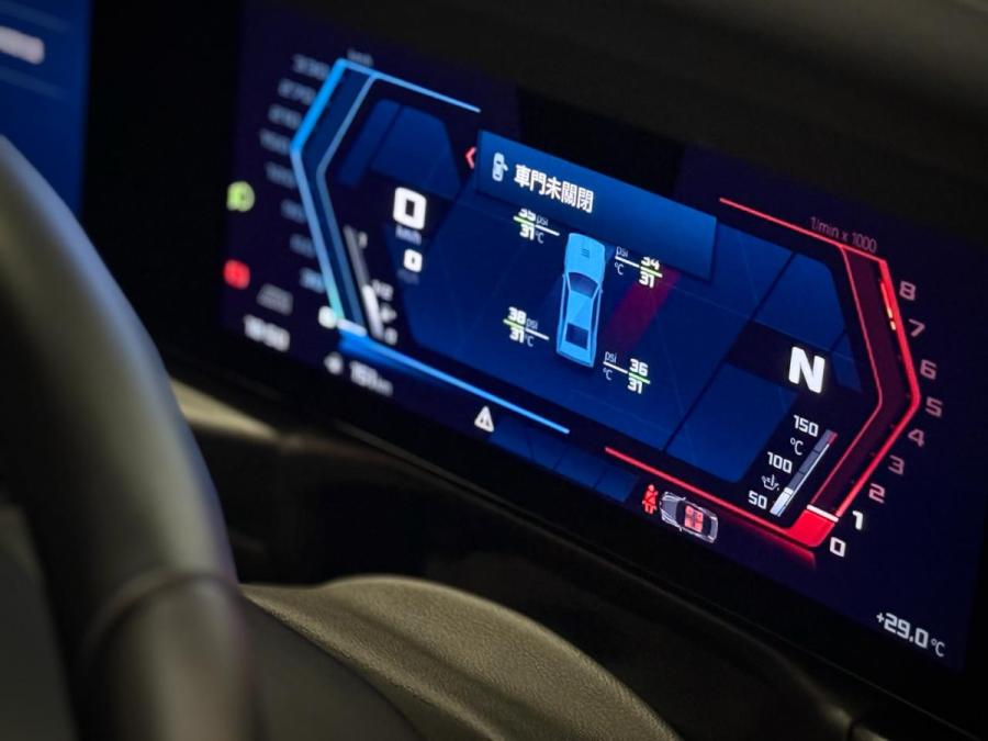 M2 COUPE G87 - Image 9